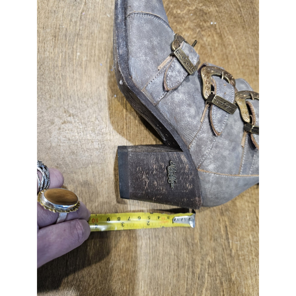 Miss Macie Booties Size 7.5 Gray Leather Gold Hardware Only Worn Once - Picture 6 of 6